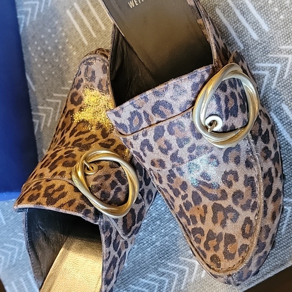 EUC Stuart Weitzman Leopard Studded Heels - Picture 5 of 12